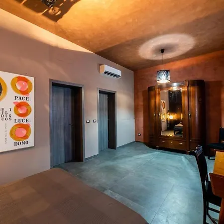 Speciale Tarshito's - Atrium And Terrace דירה