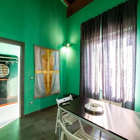 דירה Speciale Tarshito's - Atrium And Terrace בארי