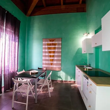 Speciale Tarshito's - Atrium And Terrace Apartman Bari